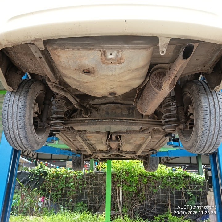 TOYO TOYO037 1.5 E AT 2005