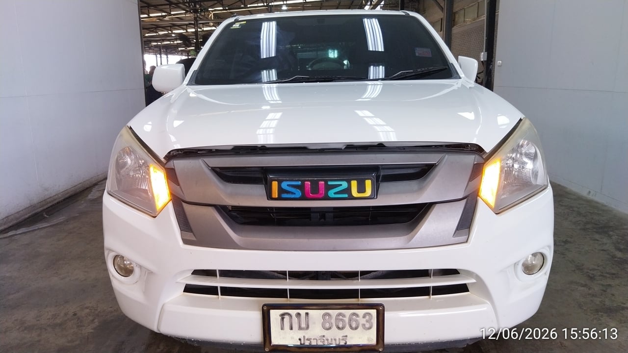 ISUZ ISUZ073 CAB4 1.9 S MT (AB) 2016