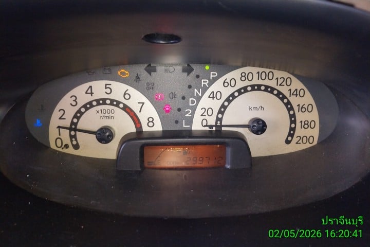 TOYO TOYO037 1.5 E AT 2004