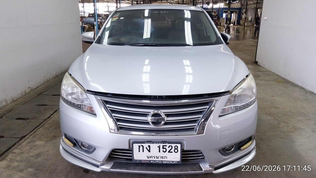 NISS NISS047 1.6 V CVT (AB/ABS) 2013