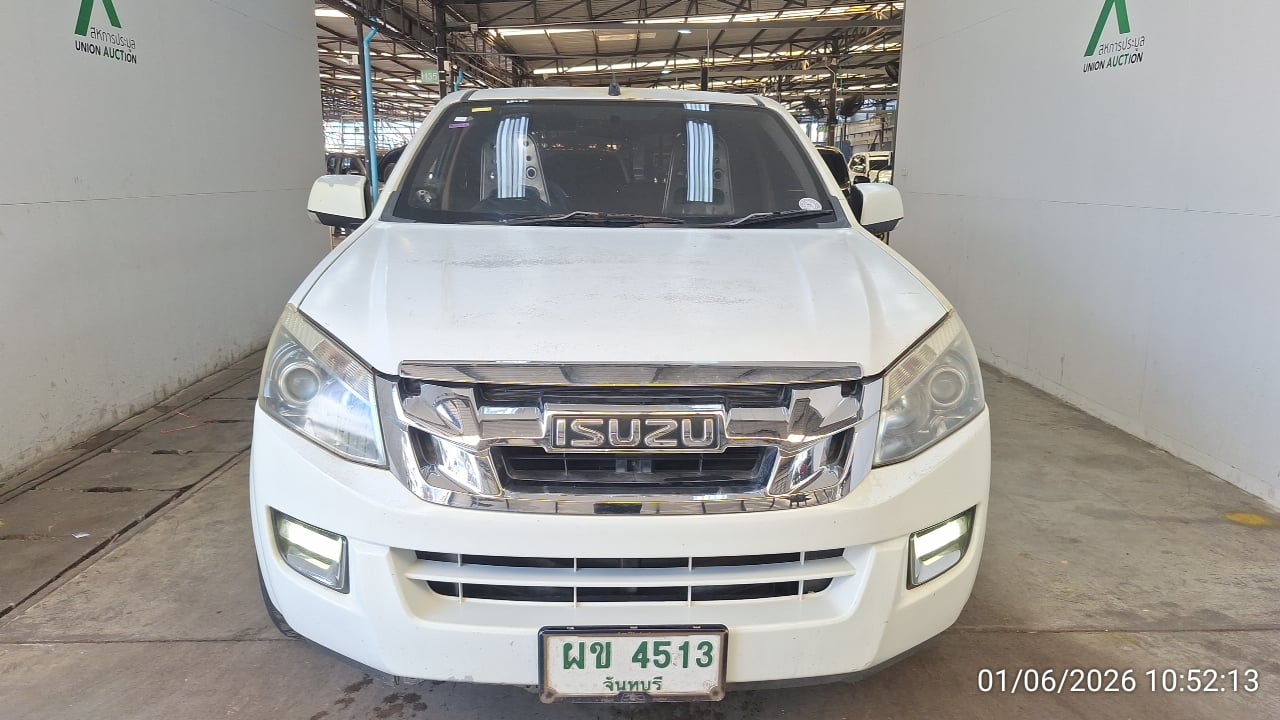 ISUZ ISUZ073 SPACECAB 2.5 L MT (AB) 2016
