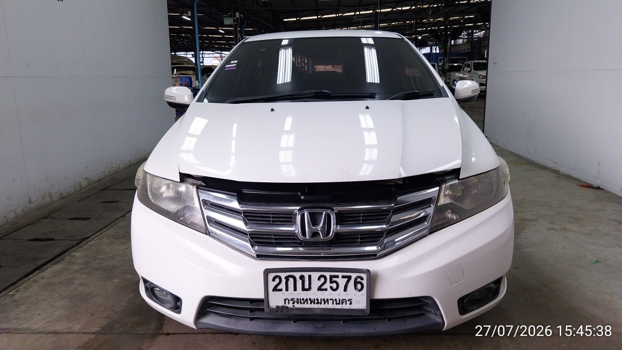 HOND HOND003 1.5 SV i-VTEC AT 2013