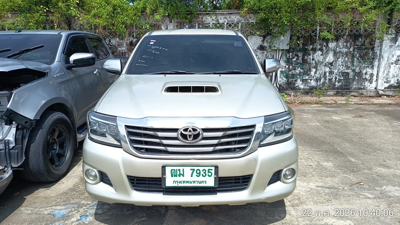 TOYO TOYO121 Smart Cab 2.5 G MT 2012