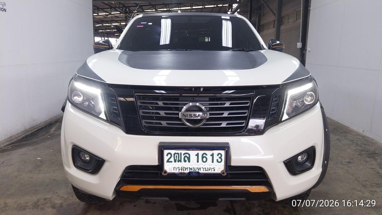 NISS NISS082 Ext. Cab 2.5 Calibre E MT (Black Edition) 2019