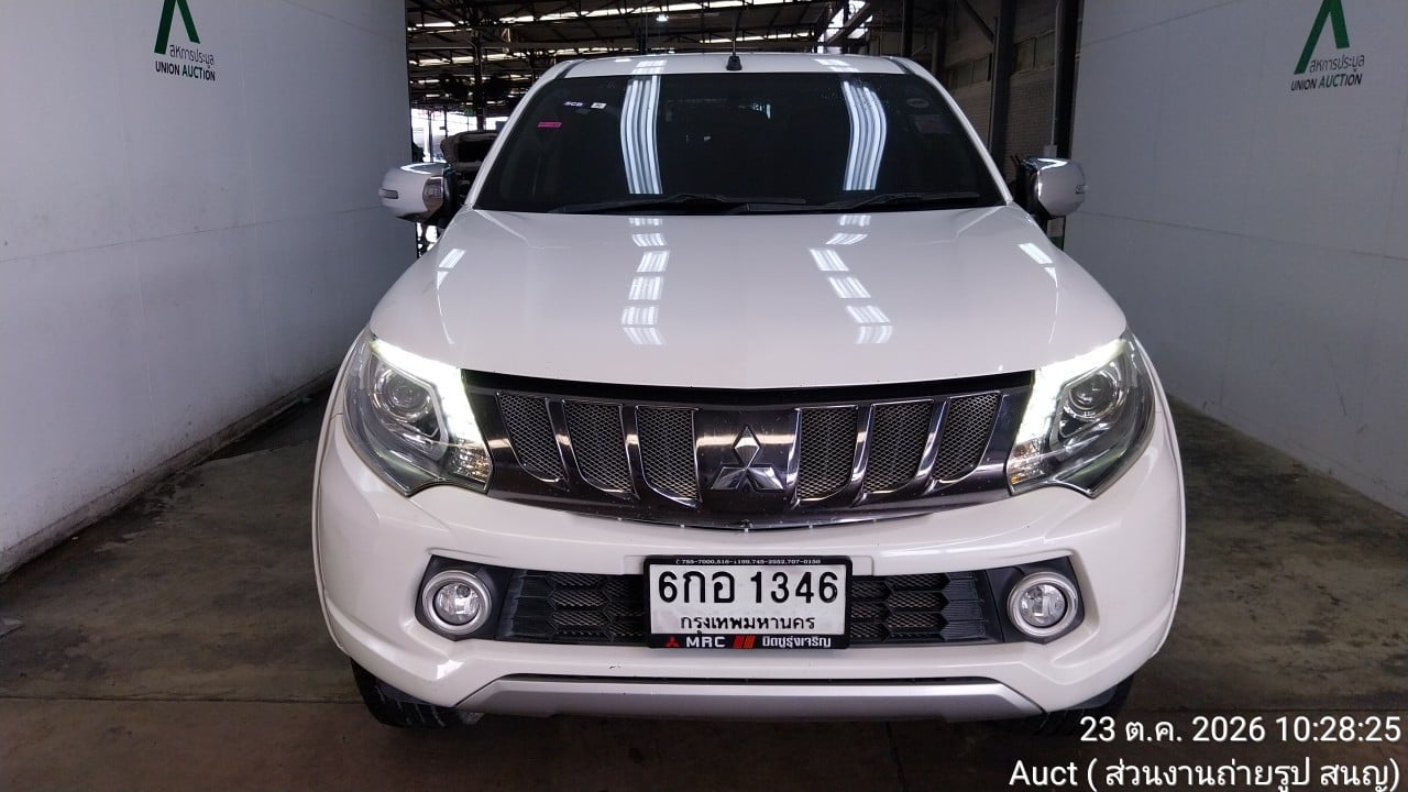 MITS MITS027 Dual Cab 2.4 GLS-Limited Plus AT 2017