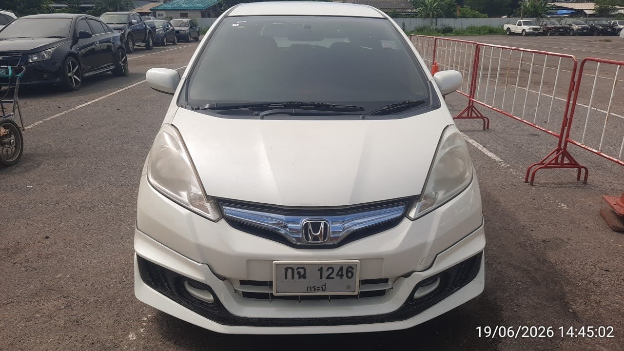 HOND HOND033 1.3 Hybrid CVT Hatch 2013