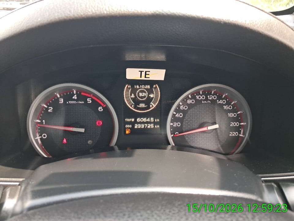 ISUZ ISUZ073 SPACECAB 1.9 Hi-Lander Z MT (DVD) 2019