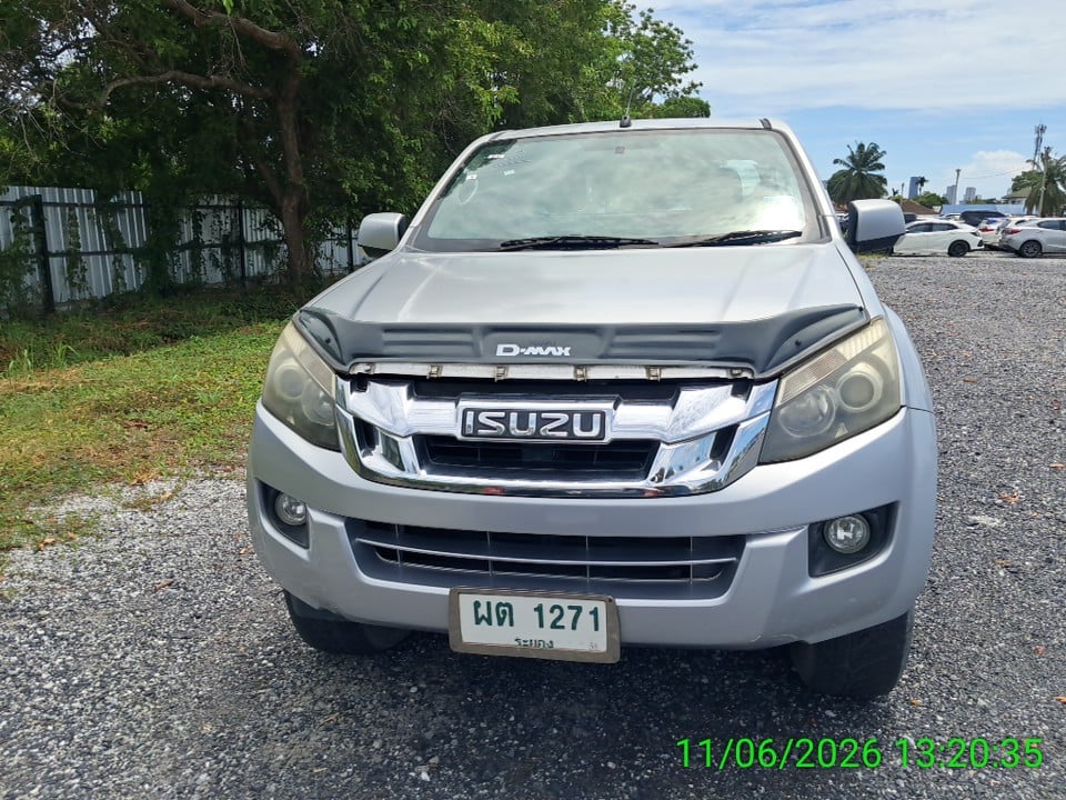 ISUZ ISUZ073 SPACECAB 2012
