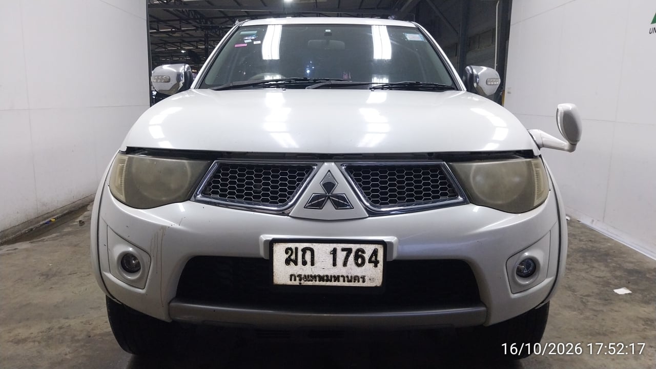 MITS MITS027 Dual Cab 2.5 GLS Plus AT 2012
