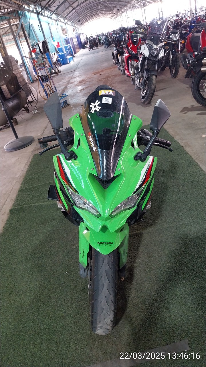 5-57 KAWASAKI NINJA ZX-25R SE ABS